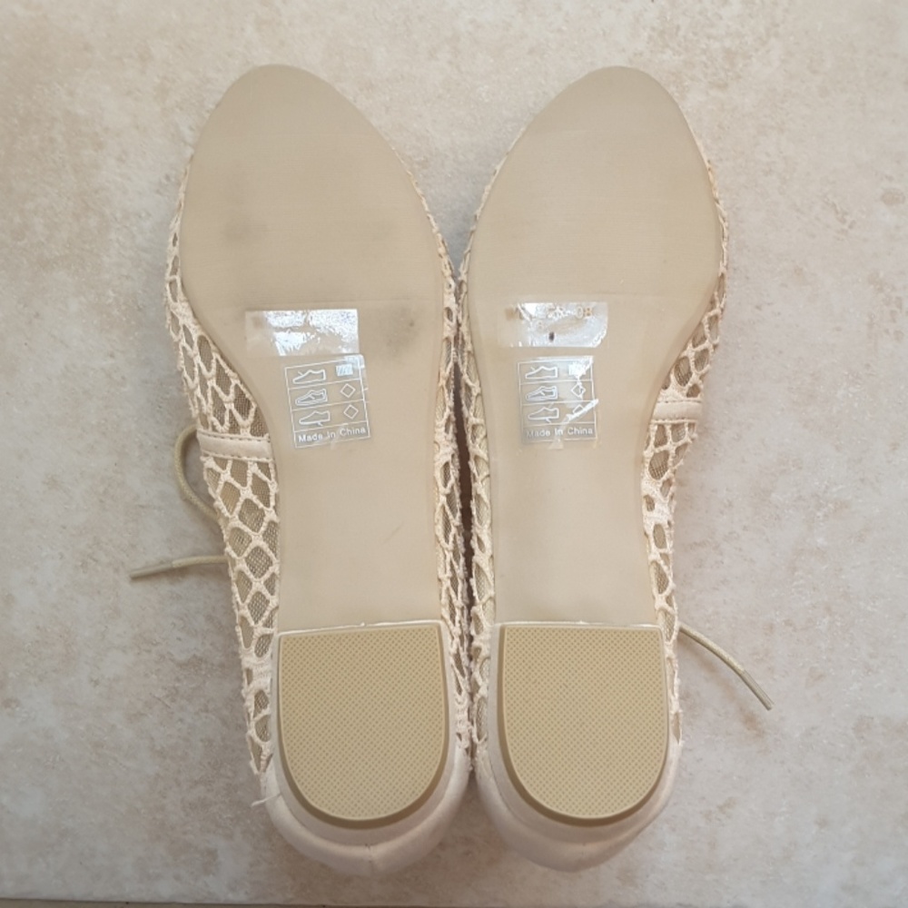 Booties Size 8 - Picture 3 of 5